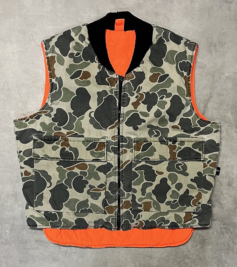 画像: 80'S 10X 中綿入り リバーシブル ベスト カモ/オレンジ (VINTAGE)「No Sleeve」入荷しました。