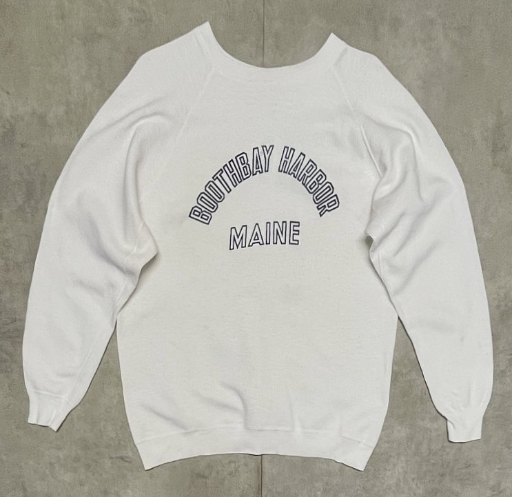 画像: 60'S UNKNOWN 染み込みプリント 脇の下ガゼット付き ラグランスリーブ スウェットシャツ ホワイト (VINTAGE)「Sweat Shirt」入荷しました。