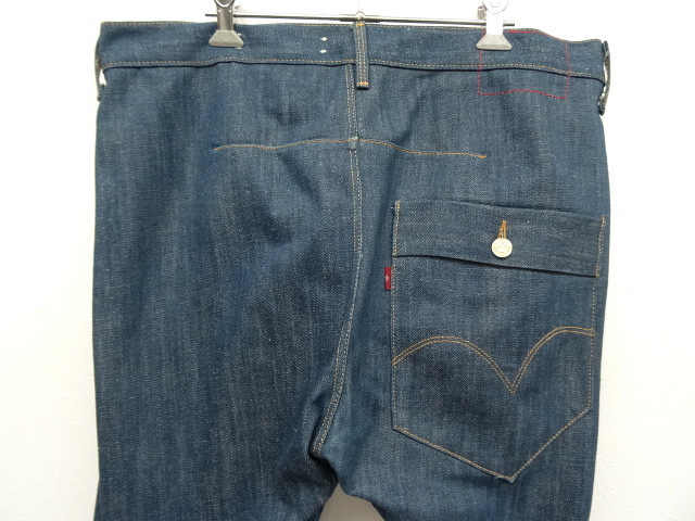 画像: LEVIS RED 1st STANDARD 1056本限定シリアルナンバー入り 立体裁断デニム RIGID (MINT CONDITION)