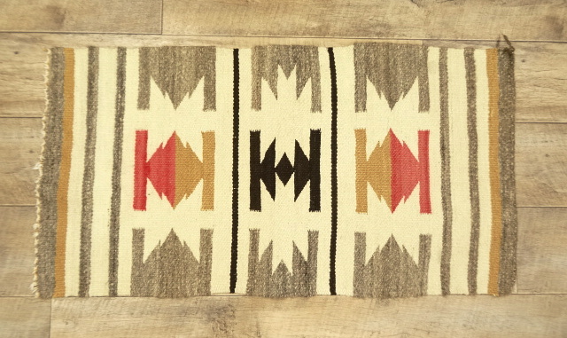 Nina De Coito 埼玉 志木 通販 Old Navajo Rug アンティーク オールド ナバホ ラグ アメリカ買い付け品 １点物