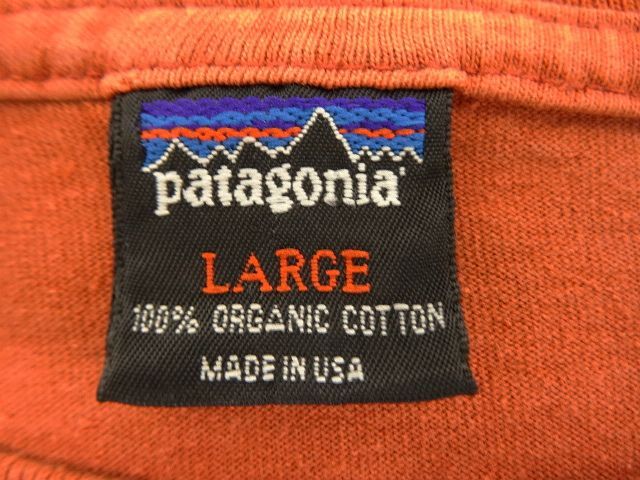 画像: 90'S PATAGONIA 黒タグ オーバルロゴ刺繍 長袖 ポケット付きTシャツ オレンジ USA製 (VINTAGE)