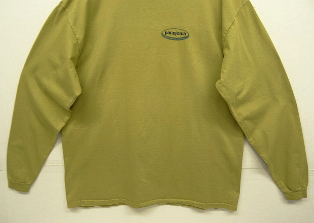 画像: 90'S PATAGONIA 黒タグ オーバルロゴ バックプリント 長袖 Tシャツ ピスタチオ USA製 (VINTAGE)