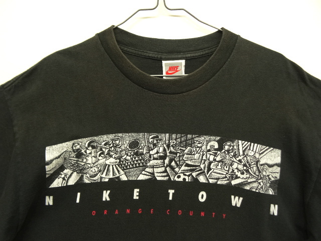画像: 90'S NIKE "NIKE TOWN" 銀タグ シングルステッチ 半袖 Tシャツ ブラック USA製 (VINTAGE)