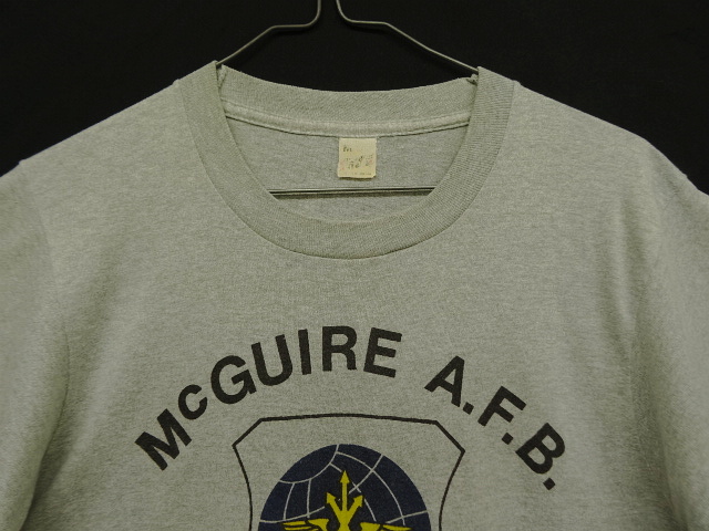 画像: 80'S McGUIRE A.F.B. 染み込みプリント シングルステッチ 半袖 Tシャツ 杢グレー (VINTAGE)