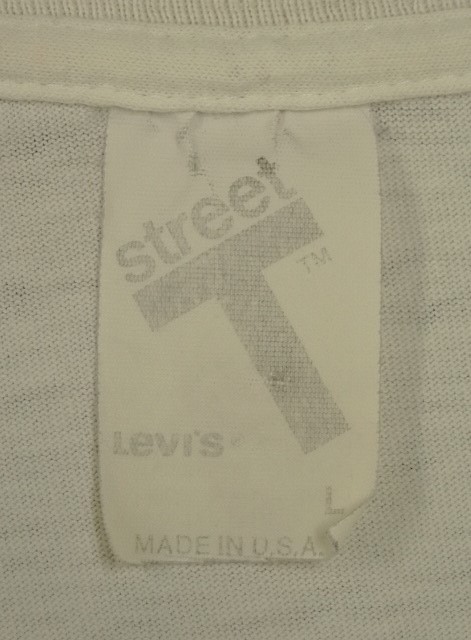 画像2: 90'S LEVIS "SIT ON IT" シングルステッチ 半袖 Tシャツ ホワイト USA製 (VINTAGE)