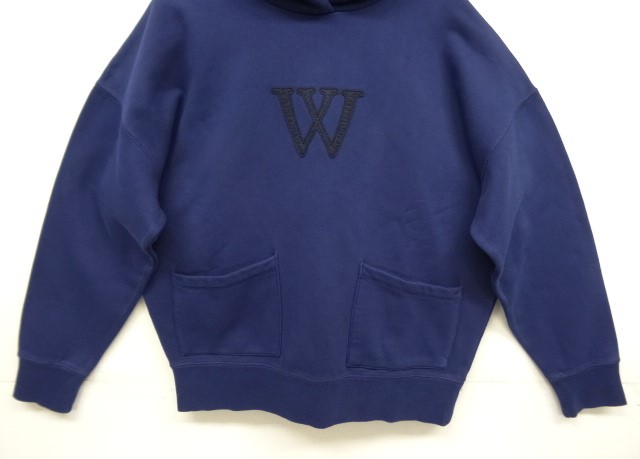 画像: WOODBLOCK "W FELT PATCHED PIGMENT SWEAT HOODIE" NAVY (NEW)