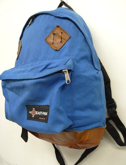 画像: 70'S EASTPAK "NEWSタグ" ナイロン/レザー バックパック ライトブルー USA製 (VINTAGE)