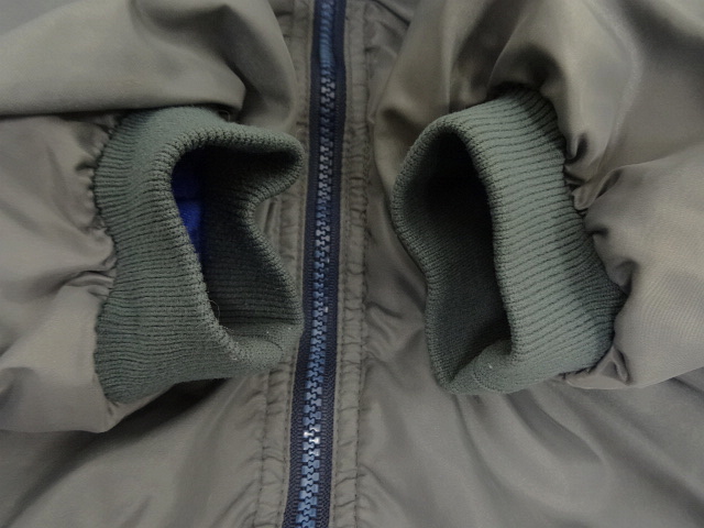 画像: 80'S PATAGONIA 旧タグ 三角タグ シェルドキャプリーンジャケット ダークグレー カナダ製 (VINTAGE)