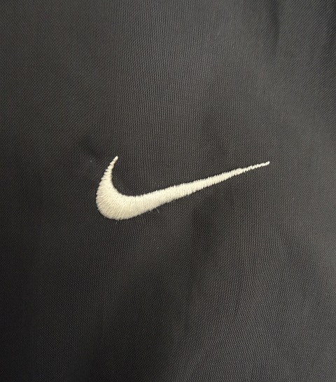 画像3: 90'S NIKE 胸ロゴ 裏地メッシュ  ライン入り ナイロンジャケット ブラック/チャコール  (VINTAGE)