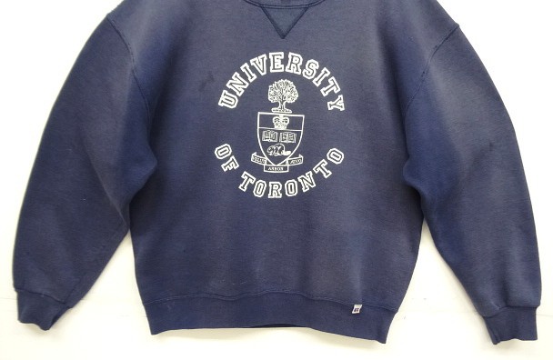 画像: 90'S RUSSELL ATHLETIC 前Vガゼット付き プリント入り クルーネック スウェットシャツ フェードネイビー (VINTAGE)