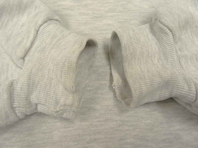 画像: 90'S RUSSELL ATHLETIC "HIGH COTTON" 前Vガゼット付き クルーネック スウェットシャツ アッシュグレー USA製 (VINTAGE)