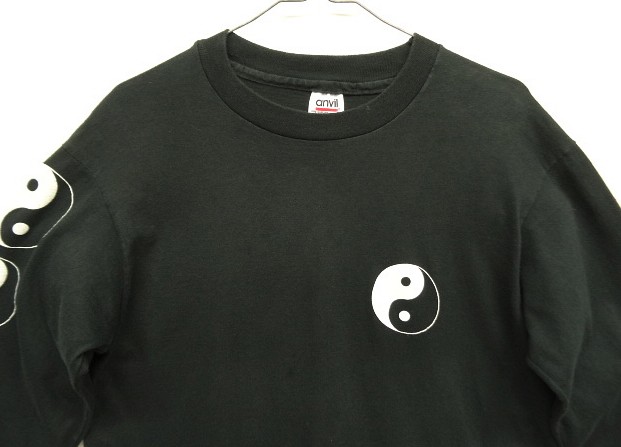 画像: 90'S FASHION VICTIM "YIN & YANG" 袖＆両面プリント 長袖 Tシャツ ブラック USA製 (VINTAGE)