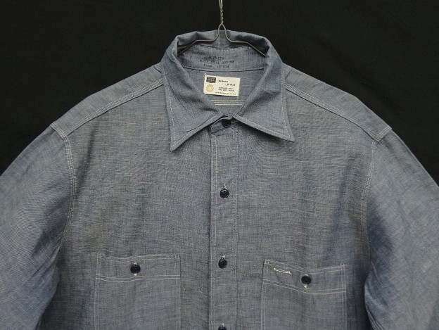 画像: 60'S SEARS コットン100% 猫目ボタン シャンブレー 長袖 ワークシャツ ブルー USA製 (DEADSTOCK)
