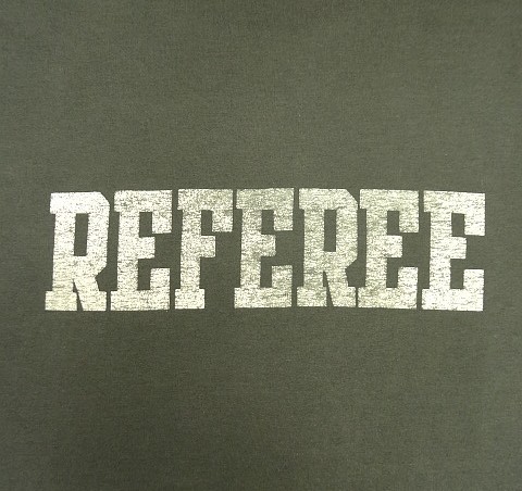画像2: 90'S REFEREE シングルステッチ 両面プリント 半袖 Tシャツ フェードブラック USA製 (VINTAGE)