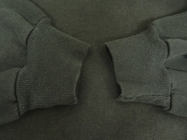 画像: 90'S RUSSELL ATHLETIC 前Vガゼット付き クルーネック スウェットシャツ ブラック USA製 (VINTAGE)