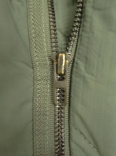 画像4: 90'S アメリカ軍 USAF "CWU-9/P" キルティング ライナージャケット セージグリーン M (VINTAGE) 