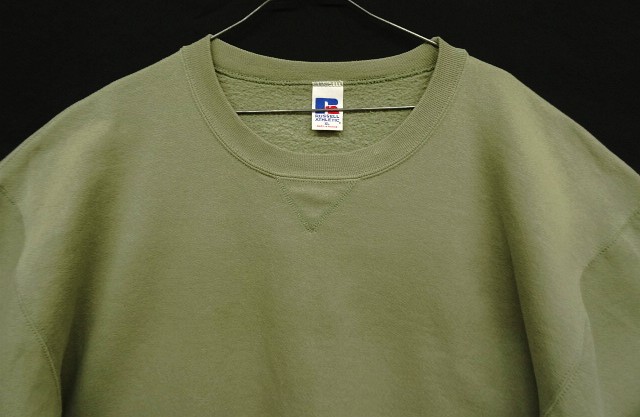 画像: 90'S RUSSELL ATHLETIC 前Vガゼット付き クルーネック スウェットシャツ ライトカーキ メキシコ製 (VINTAGE)