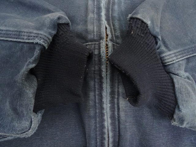 画像: CARHARTT "ACTIVE JACKET" 裏地キルティング ダックジャケット フェードネイビー USA製 (VINTAGE)