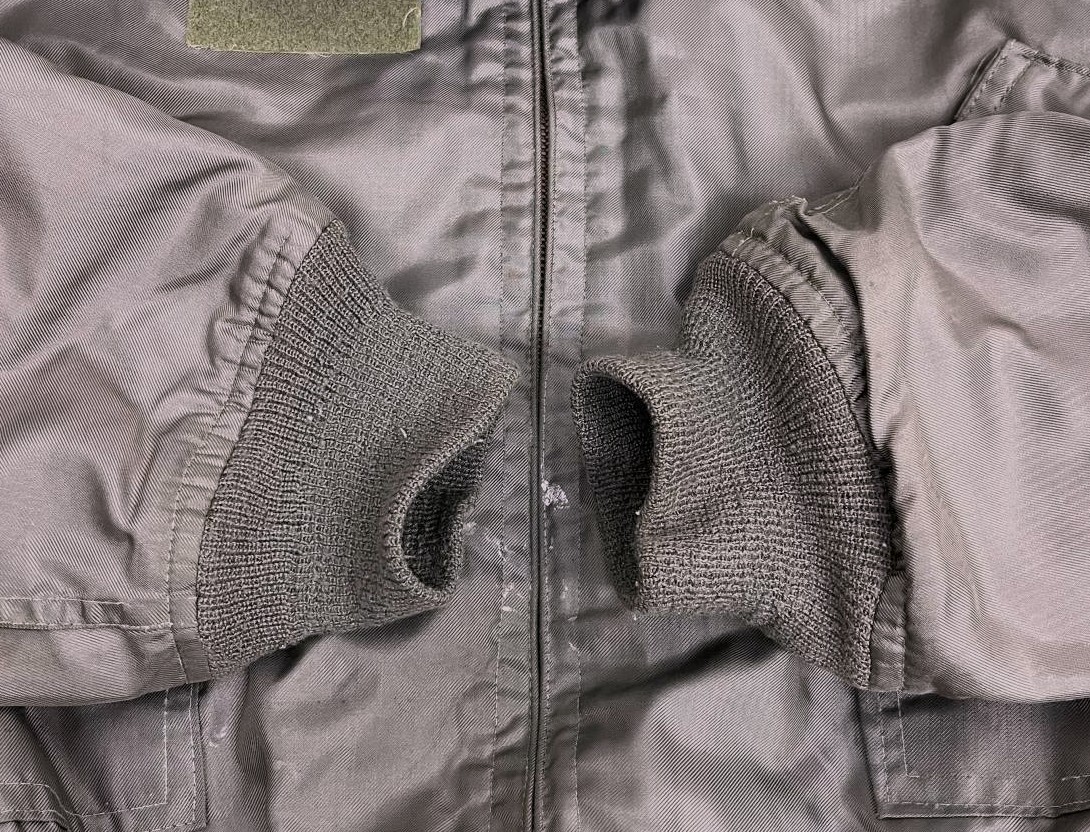 画像: 90'S アメリカ軍 USAF "CWU-36/P" アラミド フライトジャケット セージグリーン (VINTAGE) 