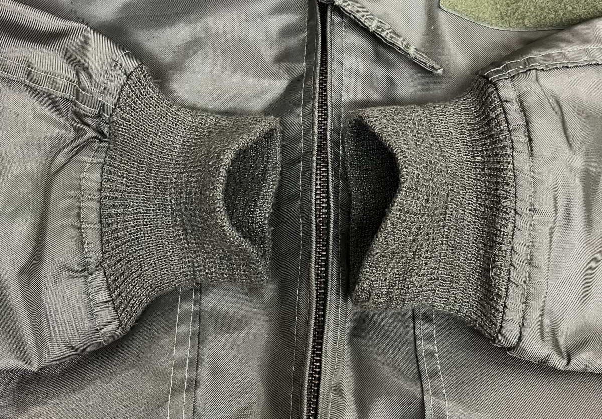 画像: 90'S アメリカ軍 USAF "CWU-36/P" アラミド フライトジャケット セージグリーン (VINTAGE) 