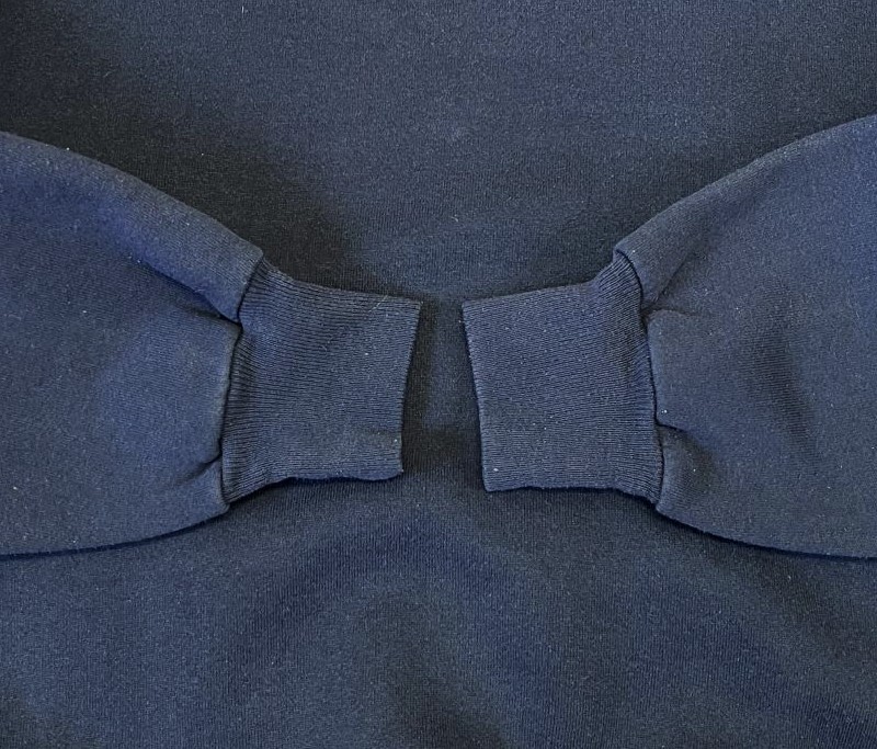 画像: 90'S RUSSELL ATHLETIC 前Vガゼット付き クルーネック スウェットシャツ ネイビー USA製 (VINTAGE)