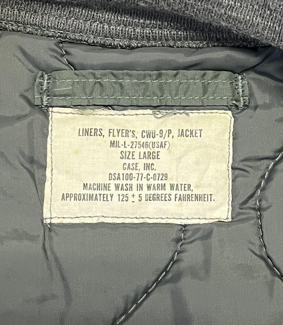 画像2: 70'S アメリカ軍 USAF "CWU-9/P" キルティング ライナージャケット セージグリーン (VINTAGE) 