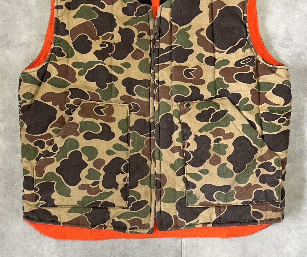 画像: 80'S UNKNOWN リバーシブル 中綿入りベスト ダックハンターカモ/オレンジ (VINTAGE)