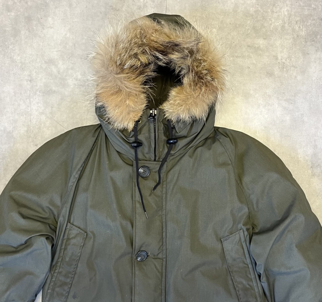 画像: 80'S EDDIE BAUER 黒タグ リアルコヨーテファー グースダウンジャケット オリーブ USA製 (VINTAGE)