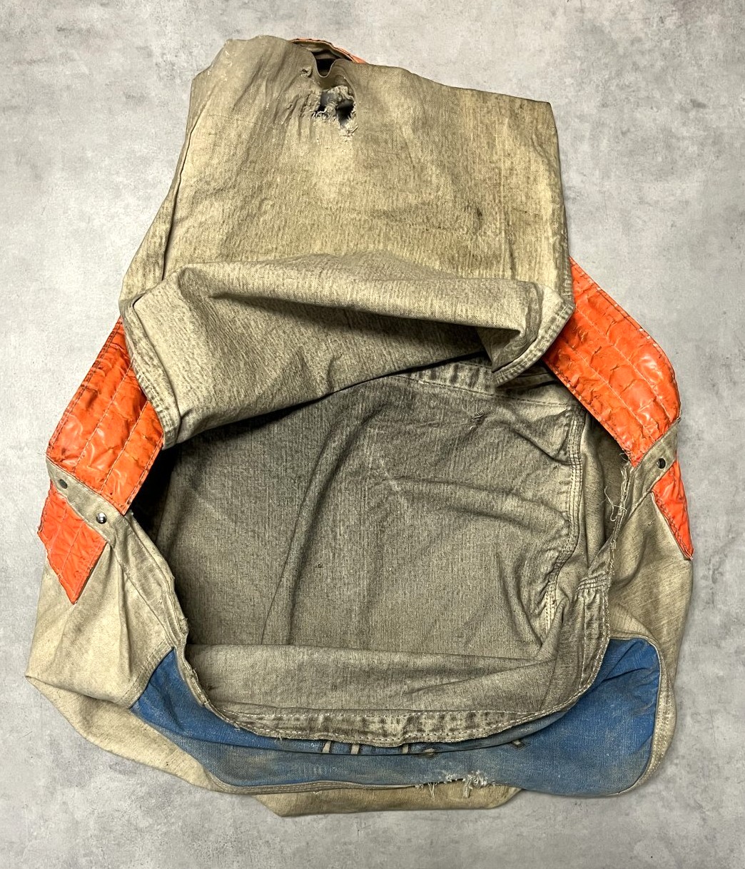 画像4: 60'S THE PATRIOT LEDGER 染み込みプリント ニュースペーパーバッグ オフホワイト/オレンジ (VINTAGE)