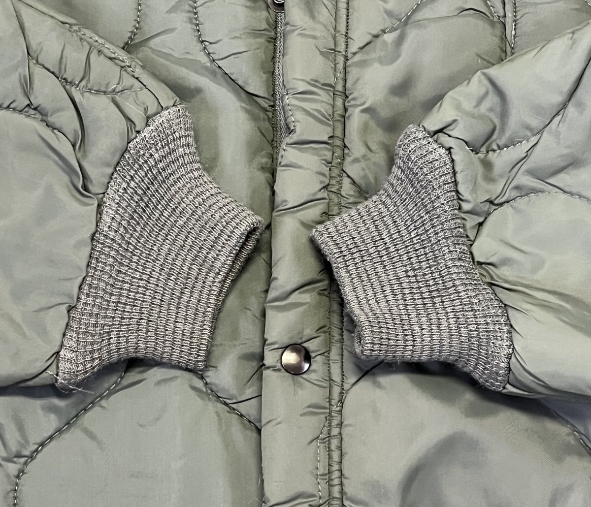 画像: 80'S アメリカ軍 USAF "CWU-9/P" キルティング ライナージャケット セージグリーン (VINTAGE) 