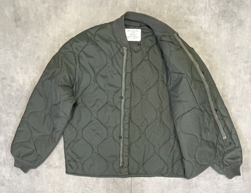 画像4: 80'S アメリカ軍 USAF "CWU-9/P" キルティング ライナージャケット セージグリーン (VINTAGE) 