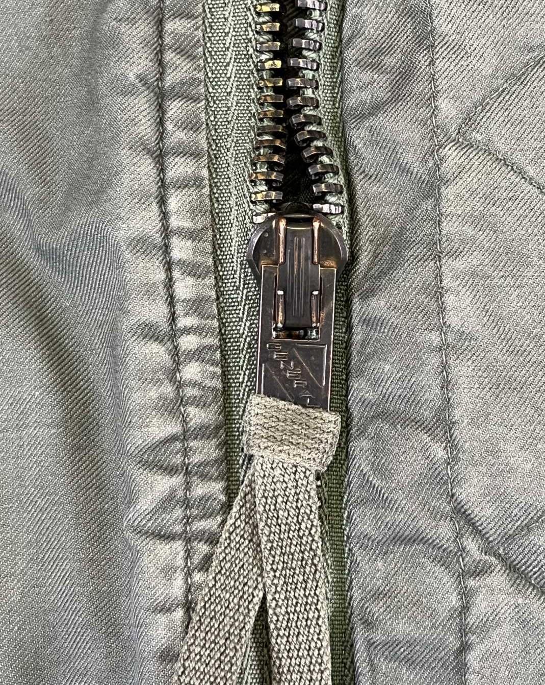 画像4: 70'S アメリカ軍 USAF "CWU-8/P" 後期モデル ラビットパーカー セージグリーン (VINTAGE) 