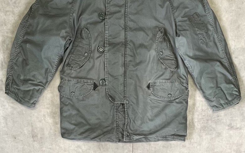 画像: 70'S アメリカ軍 USAF "CWU-8/P" 後期モデル ラビットパーカー セージグリーン (VINTAGE) 