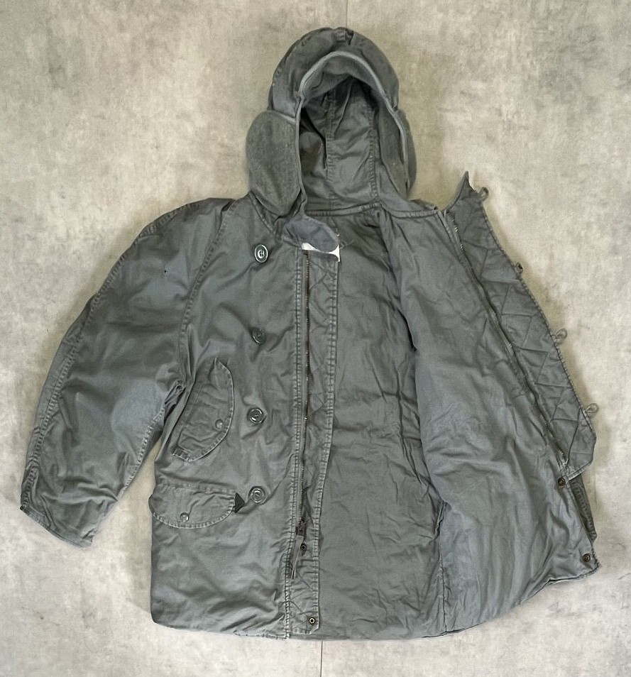 画像5: 70'S アメリカ軍 USAF "CWU-8/P" 後期モデル ラビットパーカー セージグリーン (VINTAGE) 