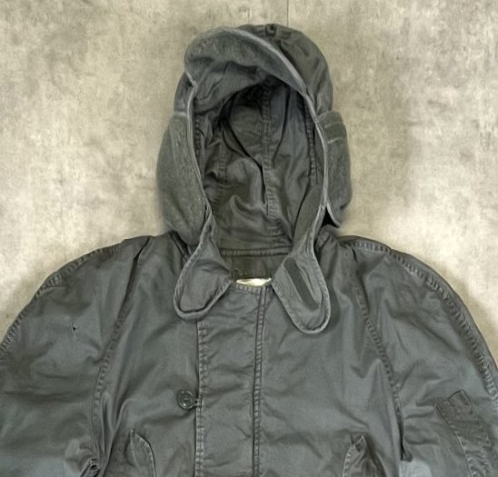 画像: 70'S アメリカ軍 USAF "CWU-8/P" 後期モデル ラビットパーカー セージグリーン (VINTAGE) 