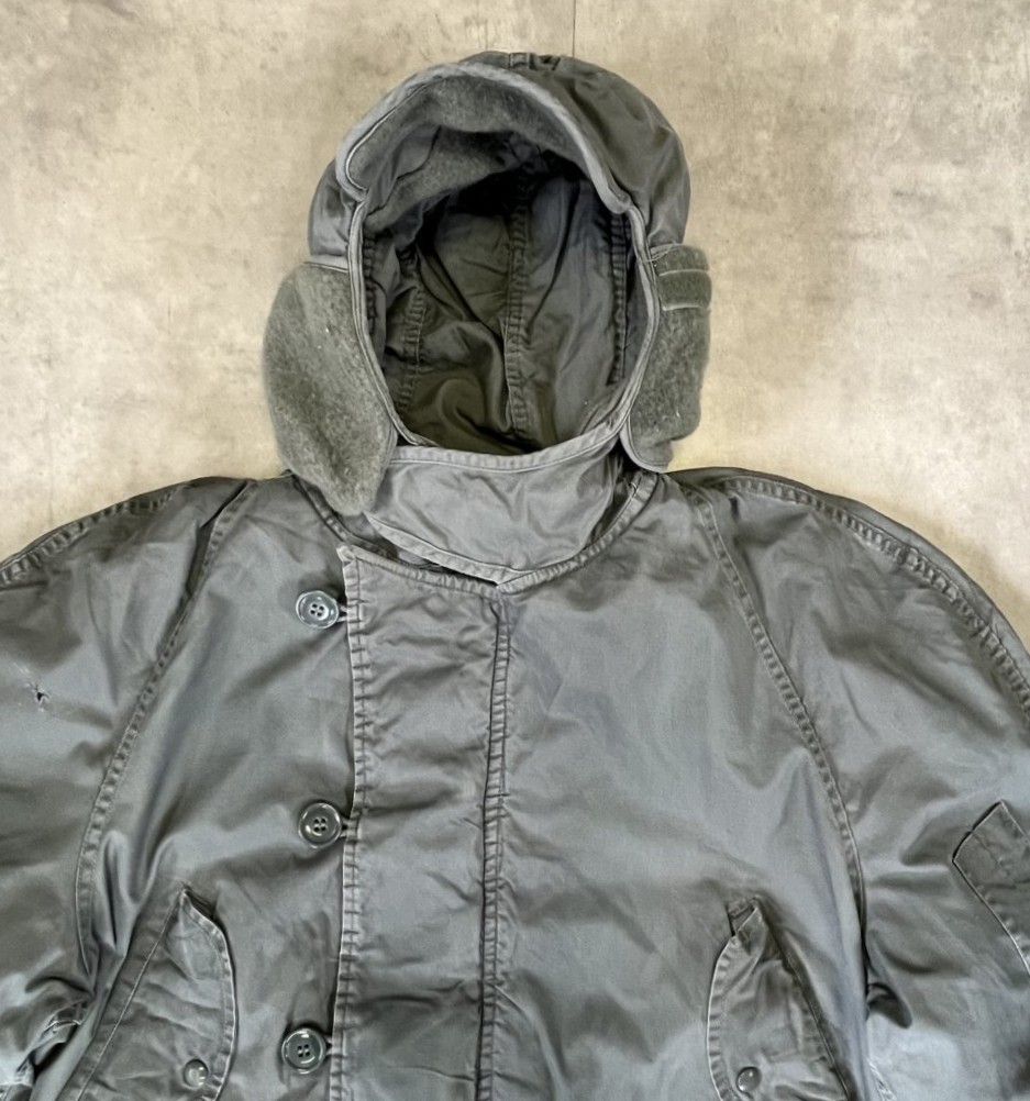 画像3: 70'S アメリカ軍 USAF "CWU-8/P" 後期モデル ラビットパーカー セージグリーン (VINTAGE) 