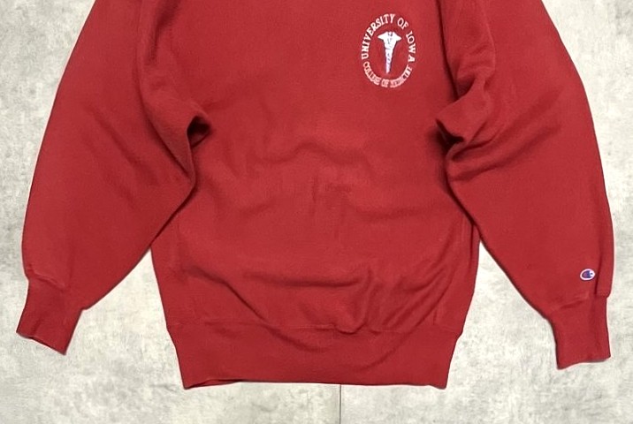 画像: 90'S CHAMPION "UNIVERSITY OF IOWA" 刺繍タグ リバースウィーブ レッド USA製 (VINTAGE)