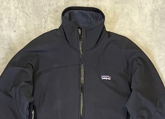 画像: 02'S PATAGONIA "CORE SKIN JACKET" 刺繍ロゴ 止水ジップ ソフトシェルジャケット ダークグレー USA製 (VINTAGE)