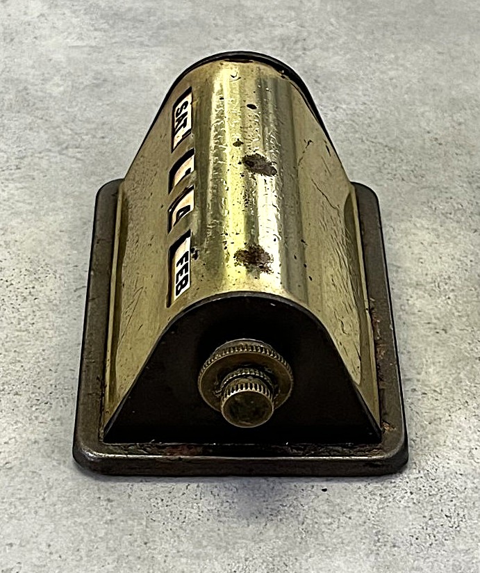 画像3: ブラス製 デスクトップ パーペチュアルカレンダー (VINTAGE)