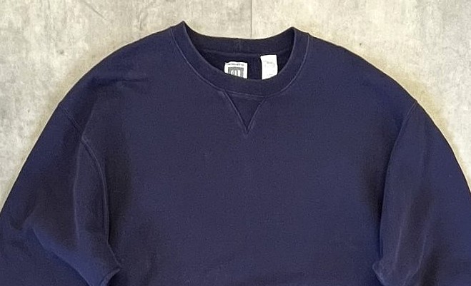 画像: 90'S GAP 旧タグ ヘビーウエイト 前Vガゼット付き スウェットシャツ ネイビー (VINTAGE)