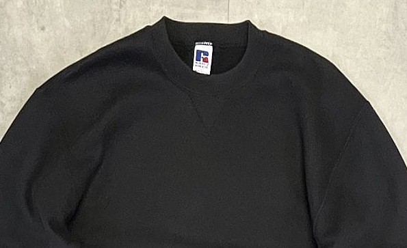 画像: 90'S RUSSELL ATHLETIC 前Vガゼット付き クルーネック スウェットシャツ ブラック USA製 (VINTAGE)
