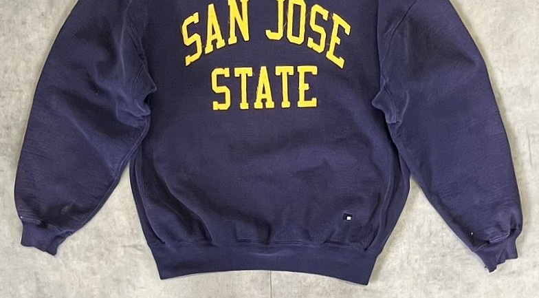 画像: 90'S RUSSELL ATHLETIC "PRO COTTON" 前Vガゼット付き クルーネック スウェットシャツ ナス紺 USA製 (VINTAGE)