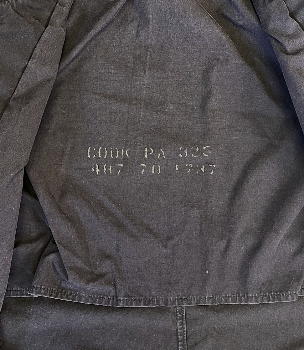 画像4: 70'S アメリカ軍 US NAVY チンスト付き エポレット無し ステンシル入り バルマカーンコート ネイビー (VINTAGE)