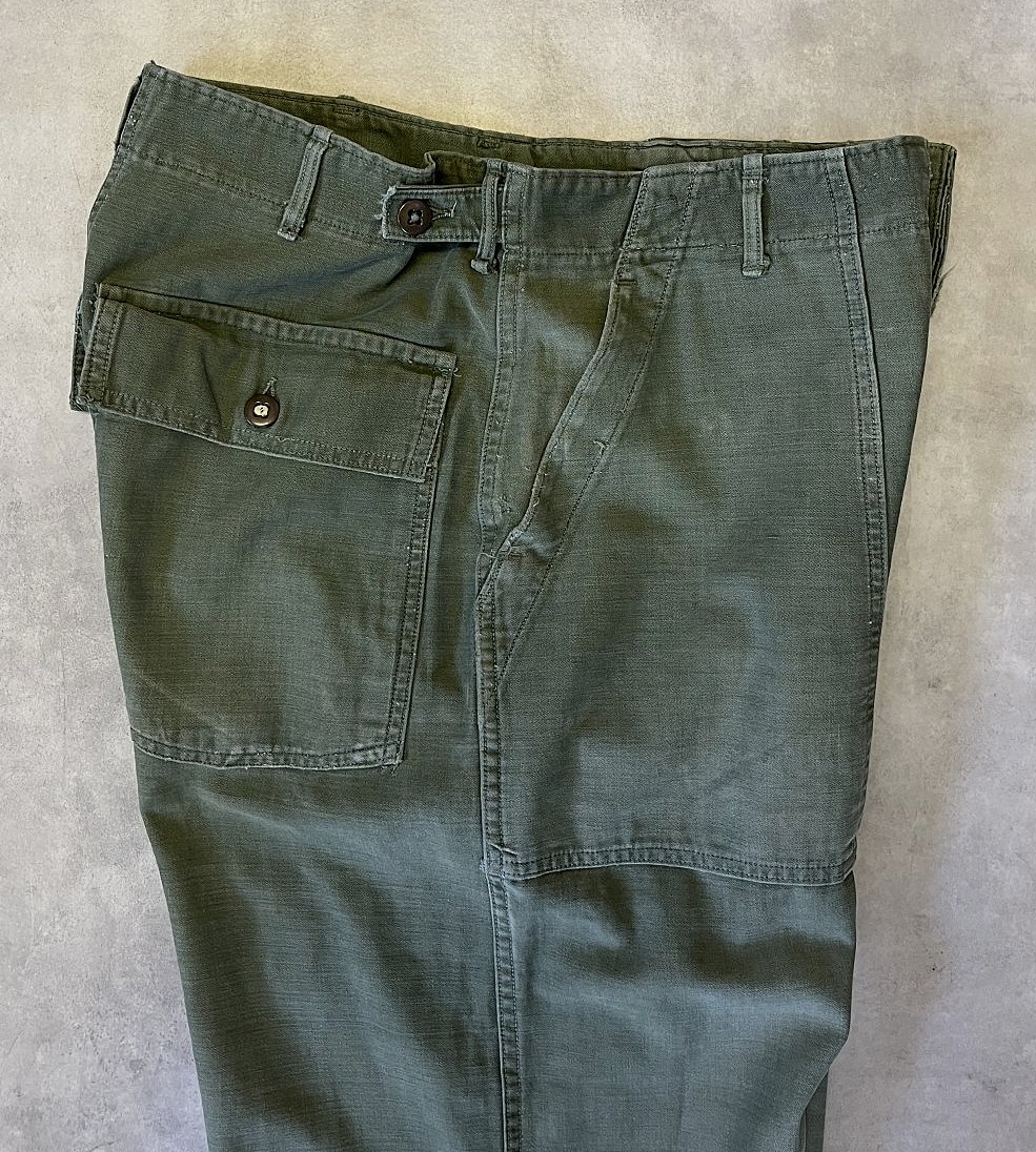 画像3: 60'S アメリカ軍 US ARMY "OG107" 初期モデル コットンサテン 平ボタン ベイカーパンツ (VINTAGE)