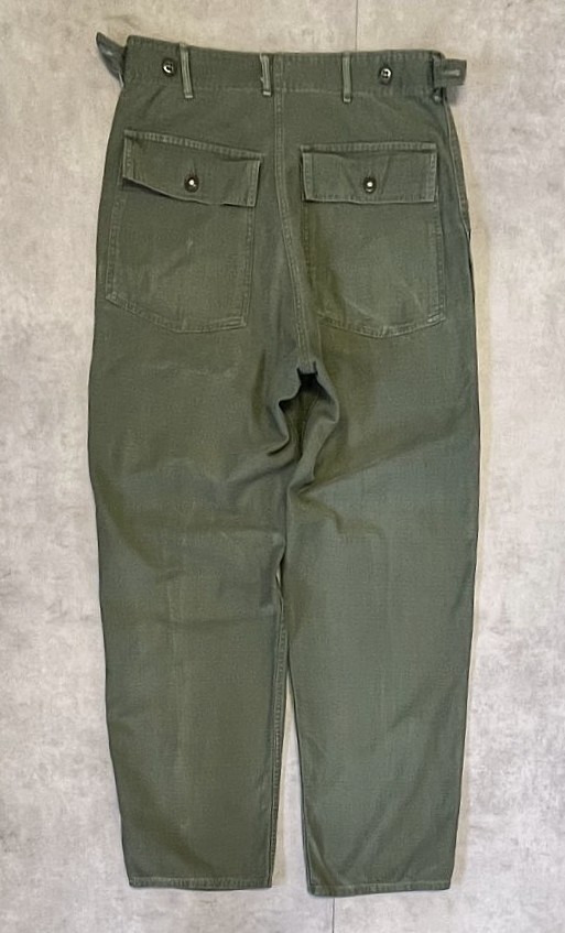 画像4: 60'S アメリカ軍 US ARMY "OG107" 初期モデル コットンサテン 平ボタン ベイカーパンツ (VINTAGE)