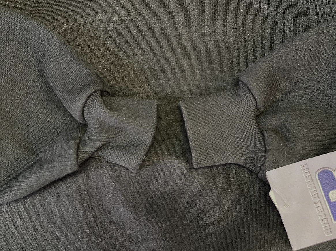 画像: 90'S RUSSELL ATHLETIC 前Vガゼット付き クルーネック スウェットシャツ ブラック USA製 (DEADSTOCK)