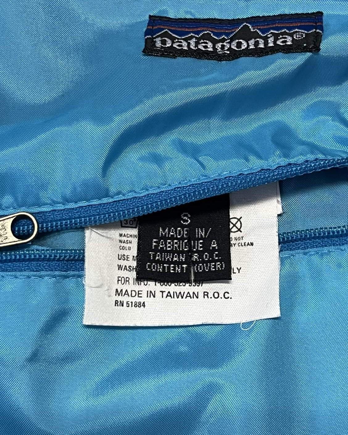 画像2: 90'S PATAGONIA 旧タグ "LIGHTWEIGHT REVERSIBLE WINDBREAKER" リバーシブル ナイロンジャケット ライトブルー/パープル (VINTAGE)