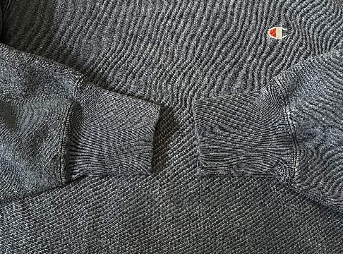 画像: 90'S CHAMPION 刺繍タグ リバースウィーブ 無地 ネイビー USA製 (VINTAGE)