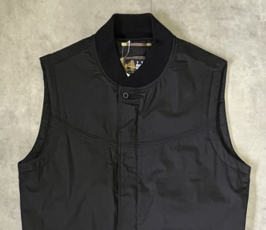 画像: DERBY OF SAN FRANCISCO ダービーベスト ブラック/ゴールドペイズリー (NEW)