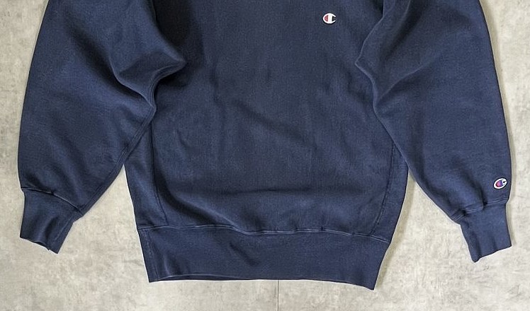 画像: 90'S CHAMPION 刺繍タグ リバースウィーブ 無地 ネイビー USA製 (VINTAGE)